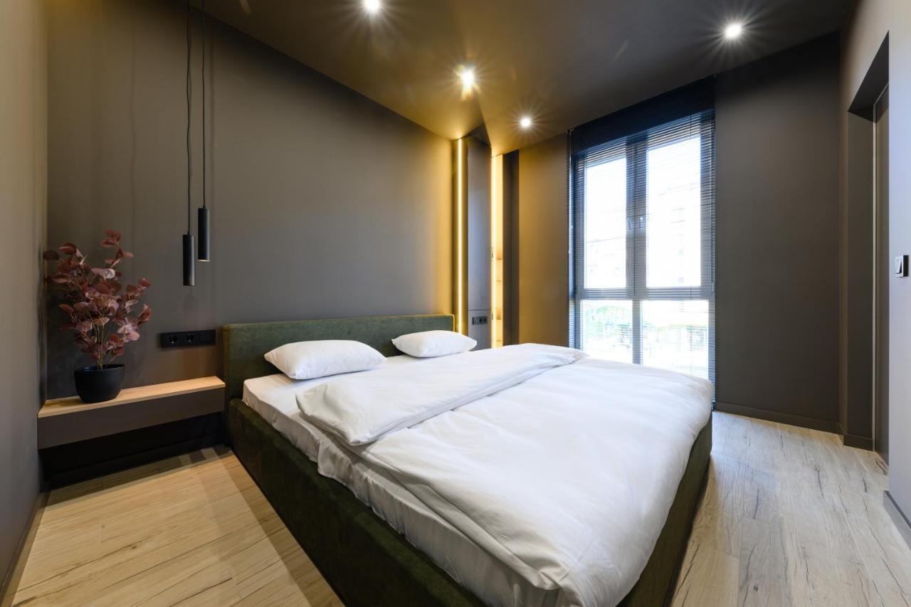 Luxury Apartments-Belochka Uzhhorod Bagian luar foto